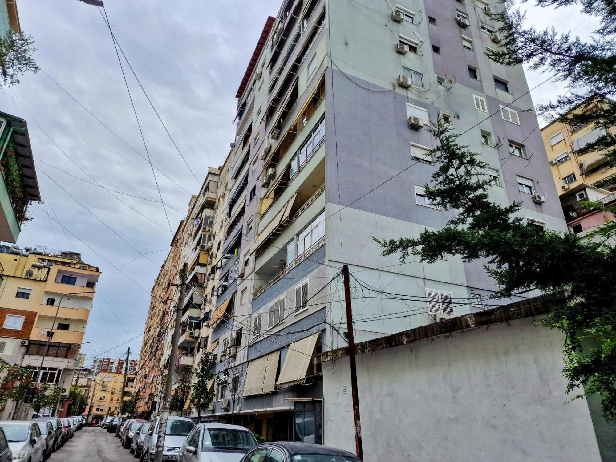 City Block Wilson - Free Parking Тирана Номер фото